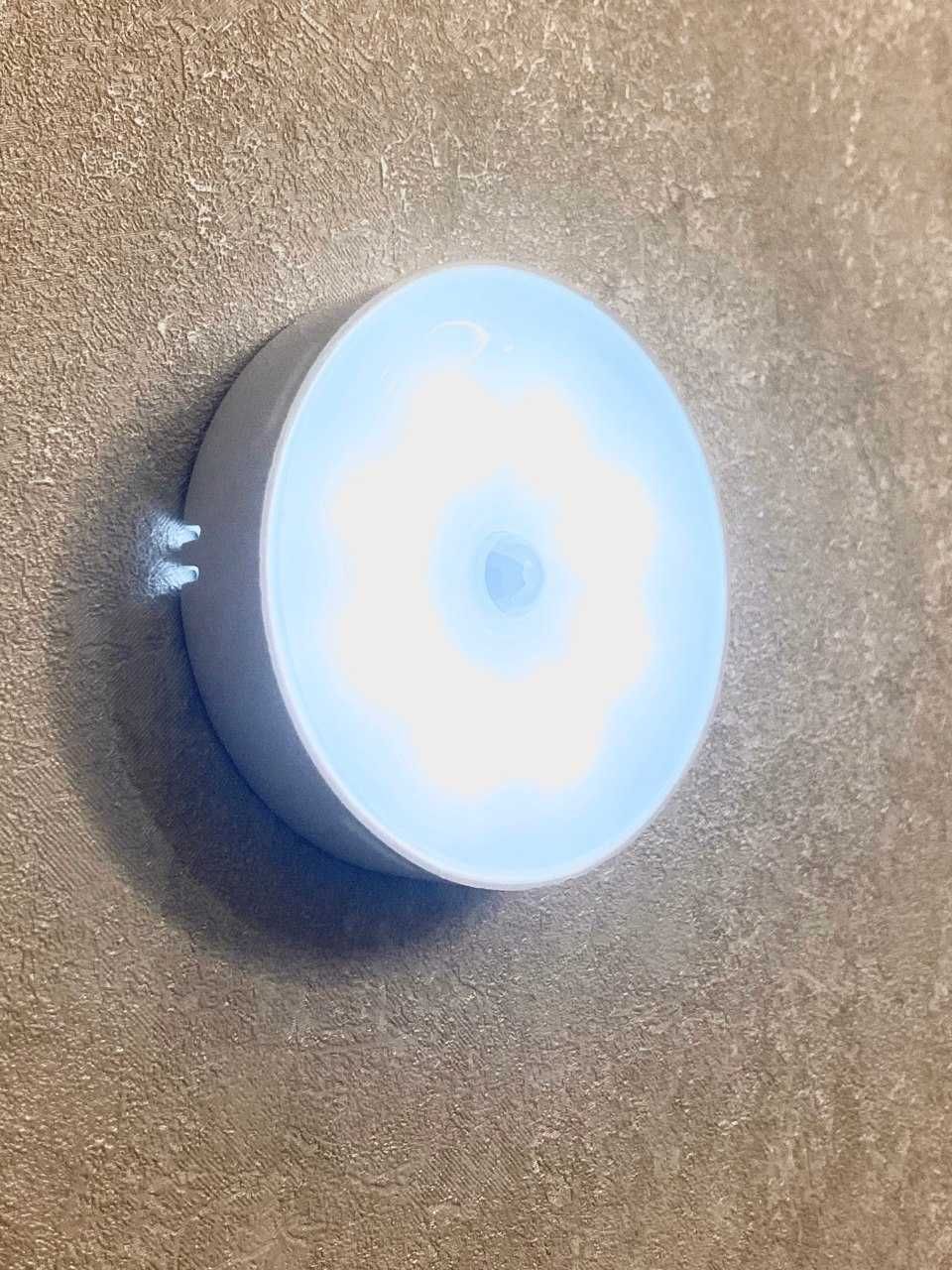 USB Led настінний світлодіодний світильник нічник з датчиком руху