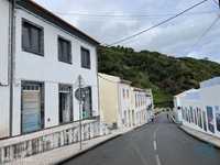 Casa / Villa T4 em Açores de 370,00 m2