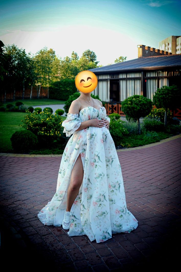 Дуже красива сукня для вагітної