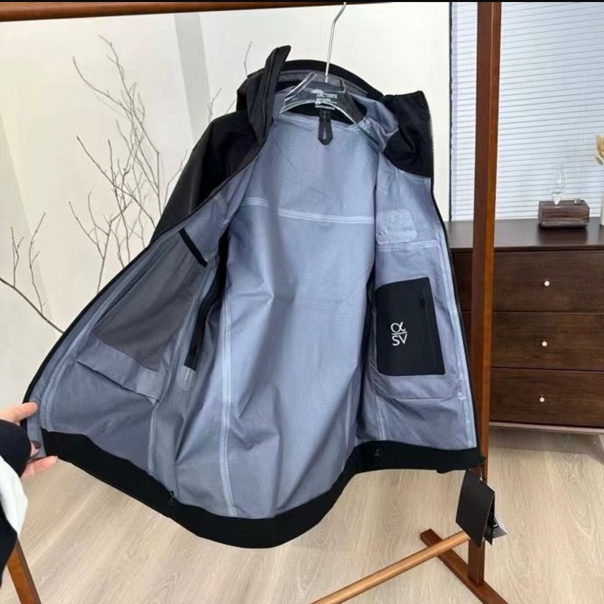 Casaco ARCTERYX Alpha SV7ª Geração
Série CÒPIA