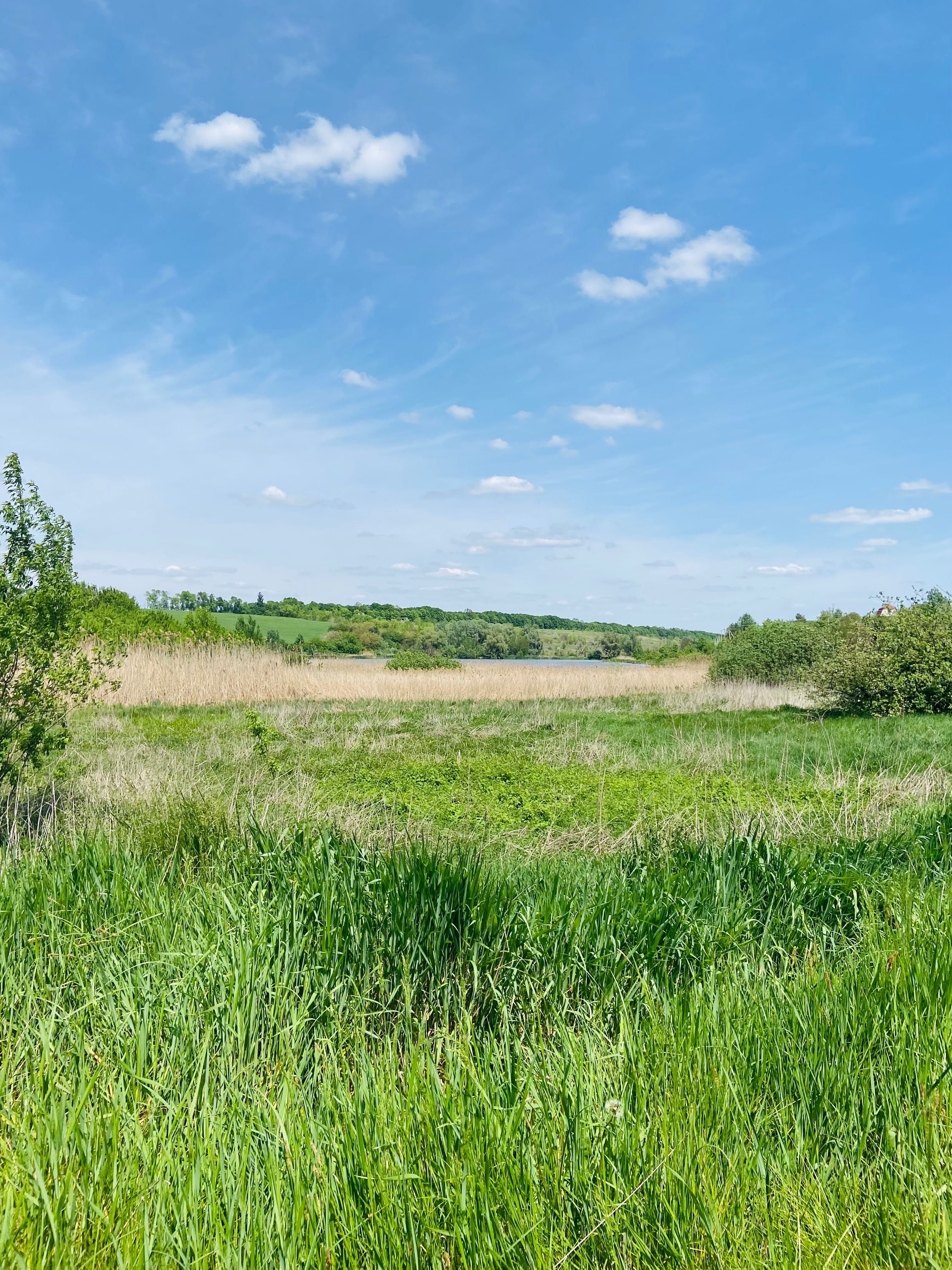 Продаж земельної ділянки з недобудовою