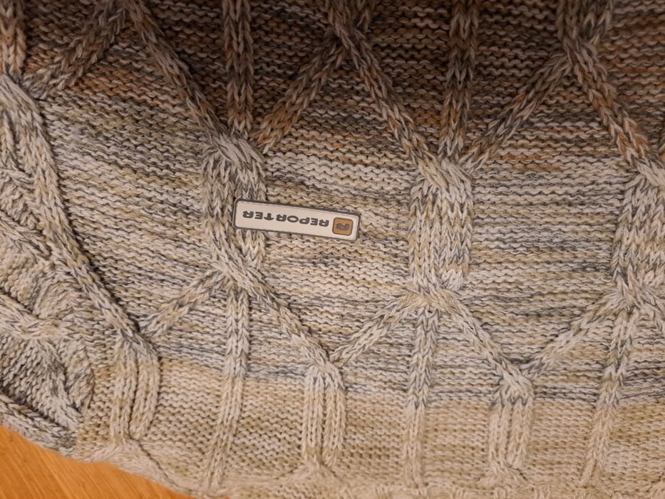 Sweter REPORTER stan b.dobry