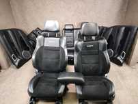 JEEP GRAND CHEROKEE WK2 SRT 16-21r Fotele Kanapa Boczki