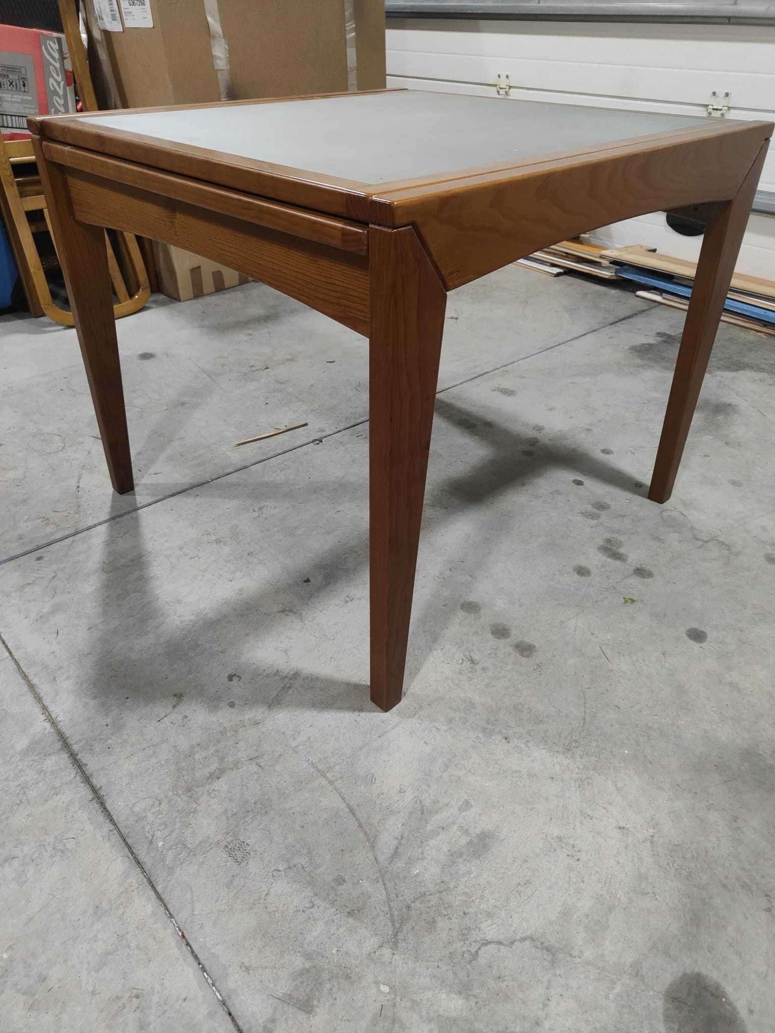 Conjunto mesa de sala extensível com 4 cadeiras