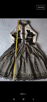 Koronkowa sukienka z linii Lavard Woman marki YOSHE