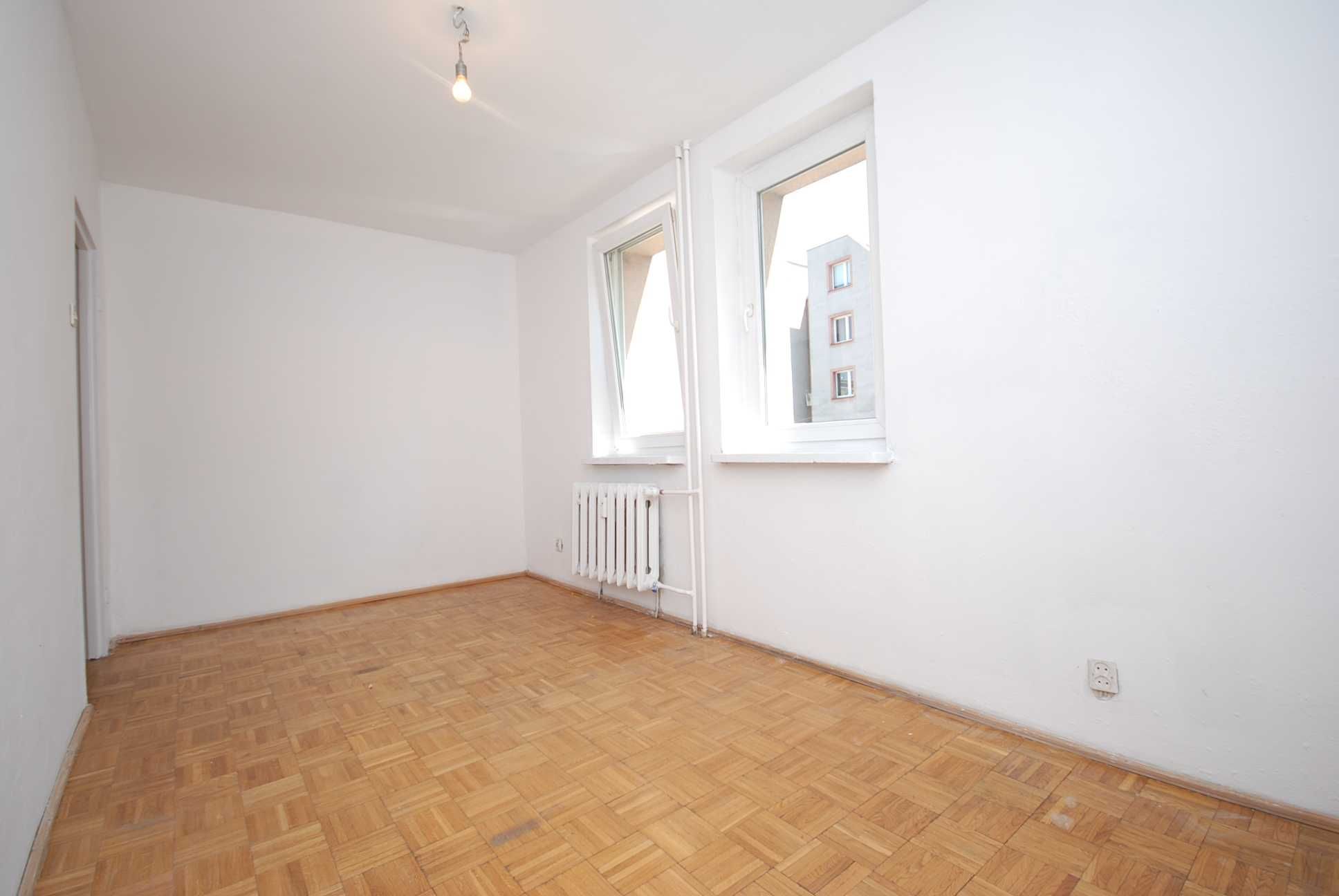 Świstackiego, duży balkon, rozkładowe, 89r., cegła,