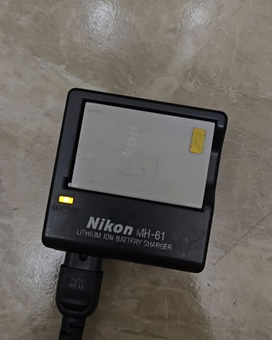 Фотоапарат Nikon Coolpix 5900