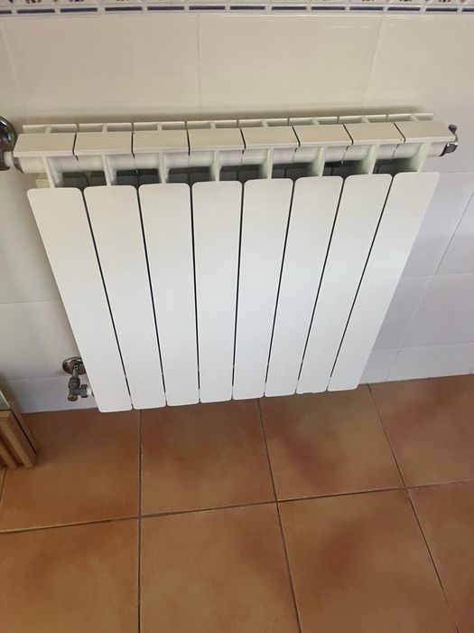 Máquina de pellets e radiadores