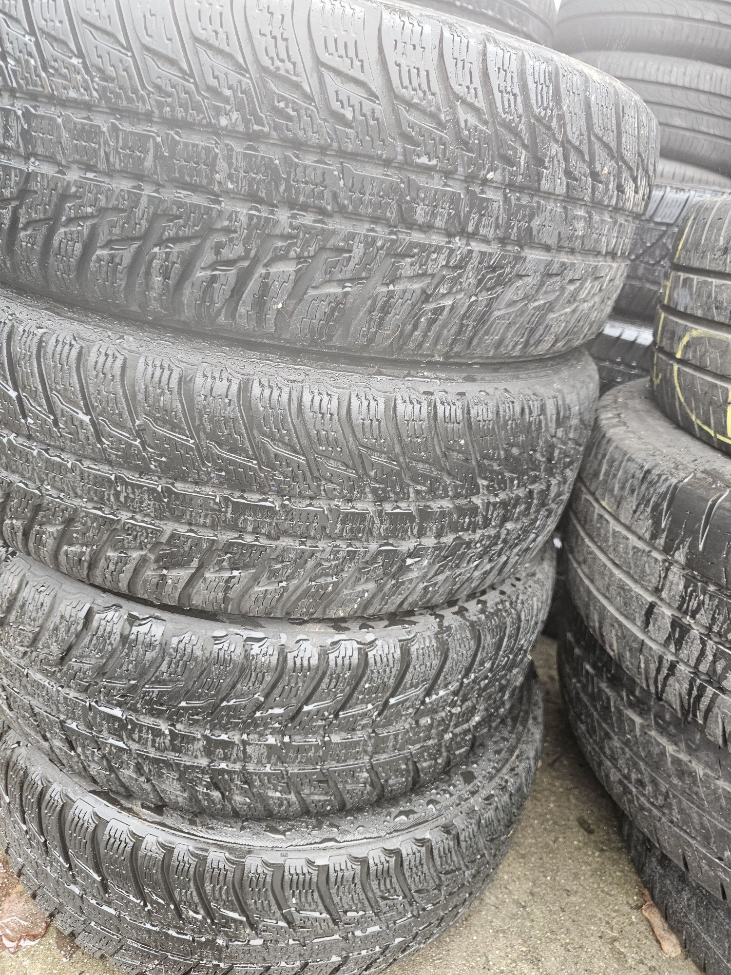 Opony zimowe 215/65/17 Nokian WR D3