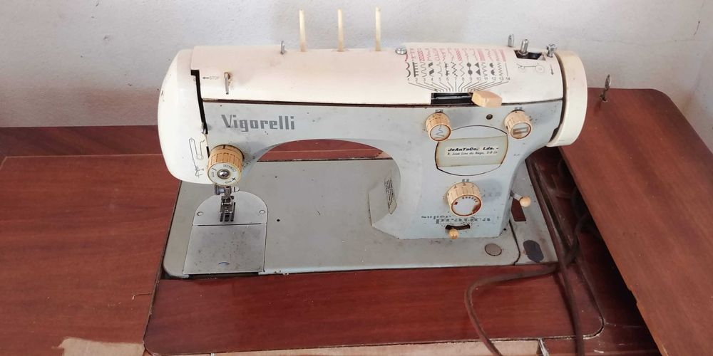 Máquina Costura VINTAGE VIGORELLI