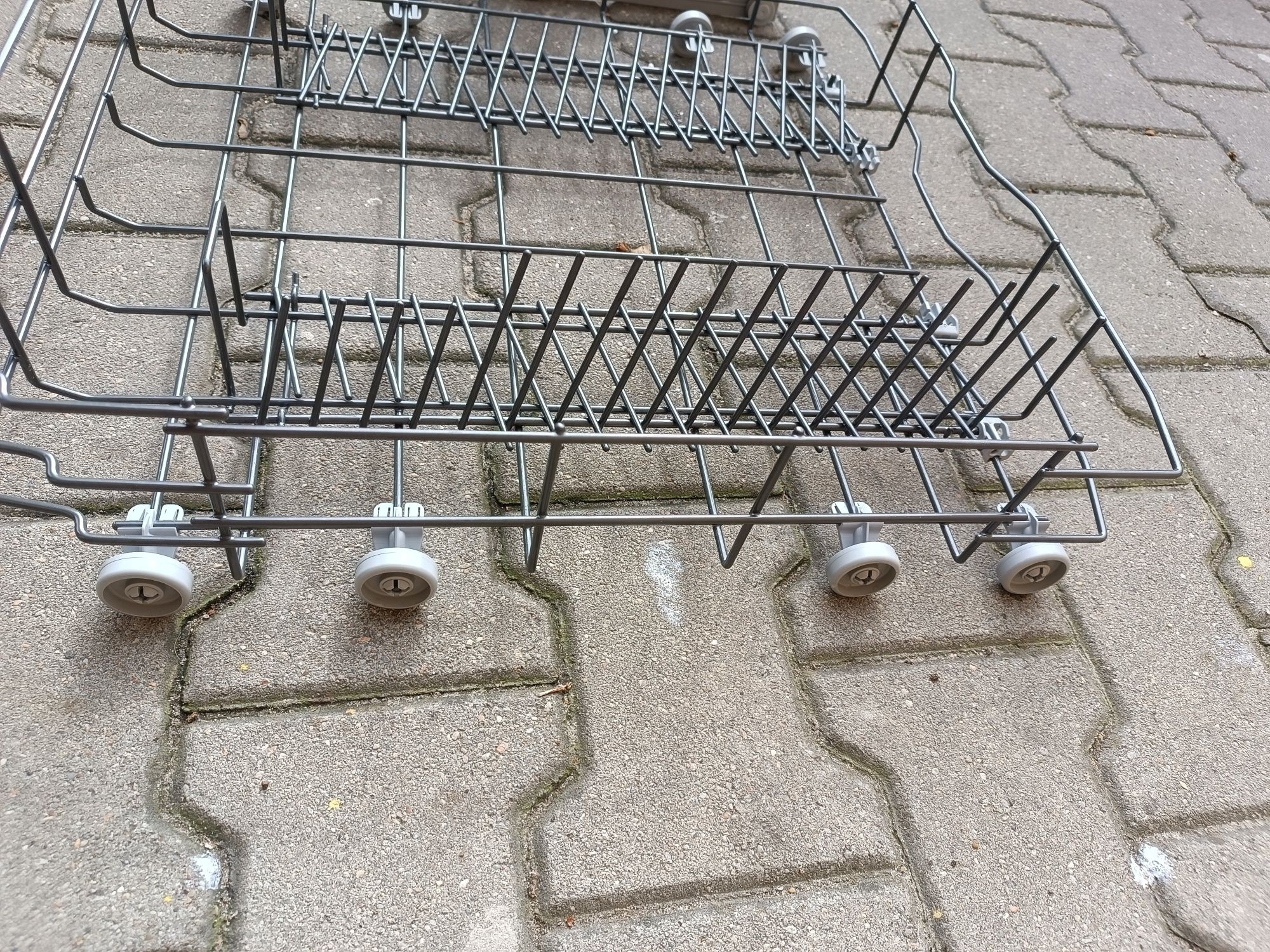 Kosze do zmywarki Whirlpool 60 cm jak nowe
