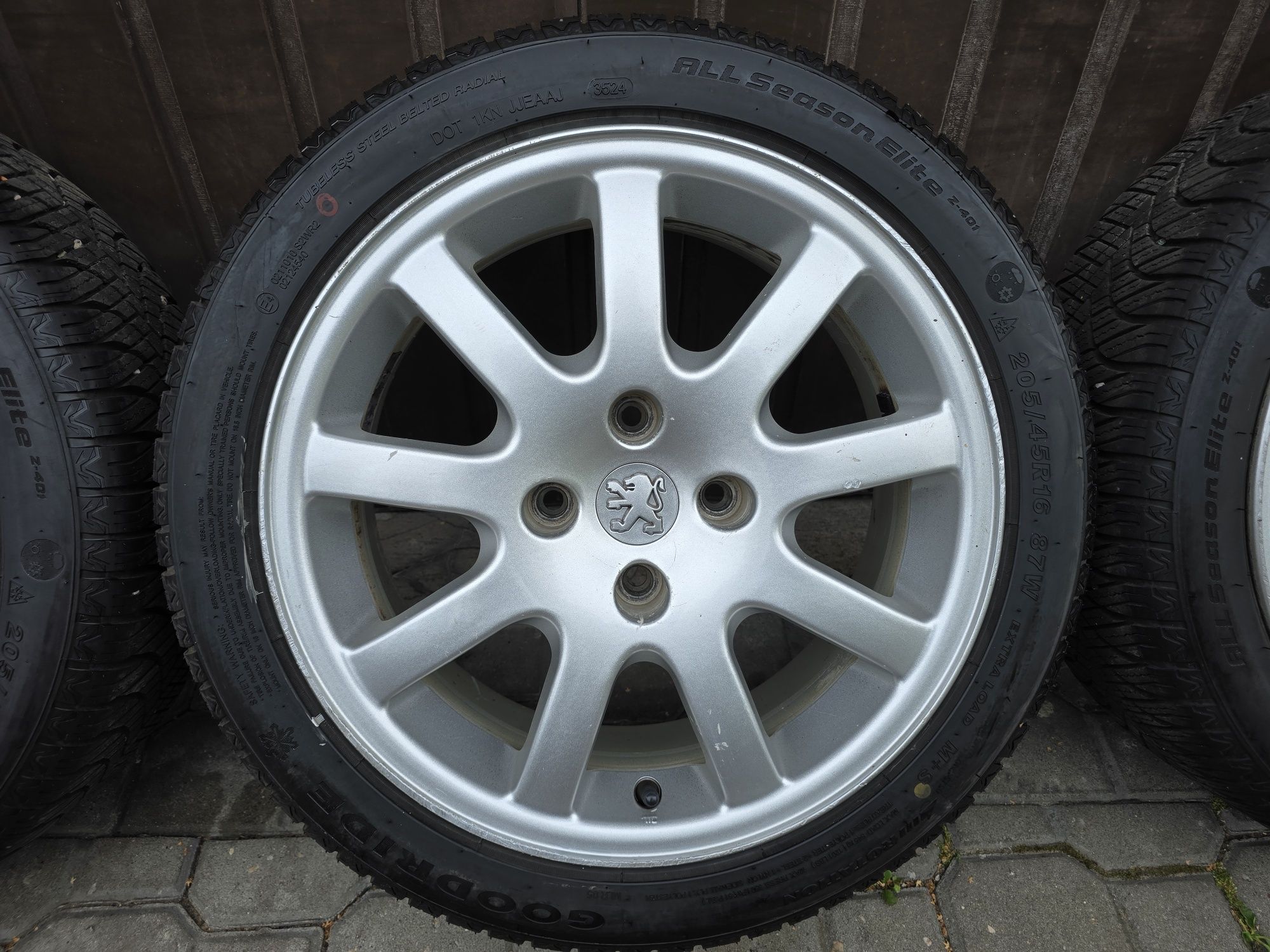 Felgi z oponami 205/45R16 Peugeot 206 4x108 Partner 207 C2 C3 Berlingo