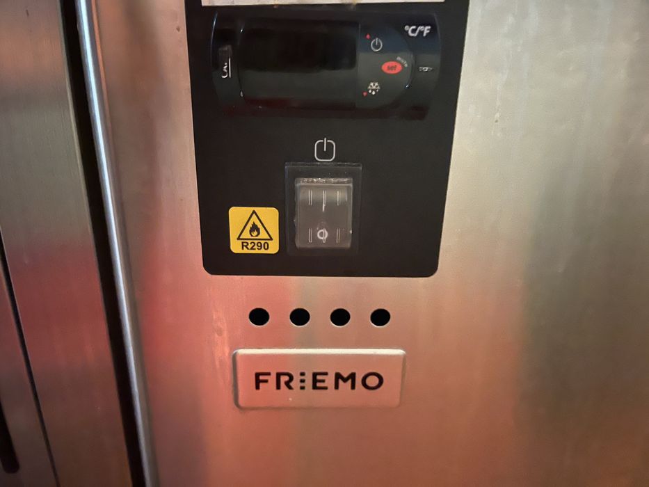 Balcao refrigerado de 3 portas