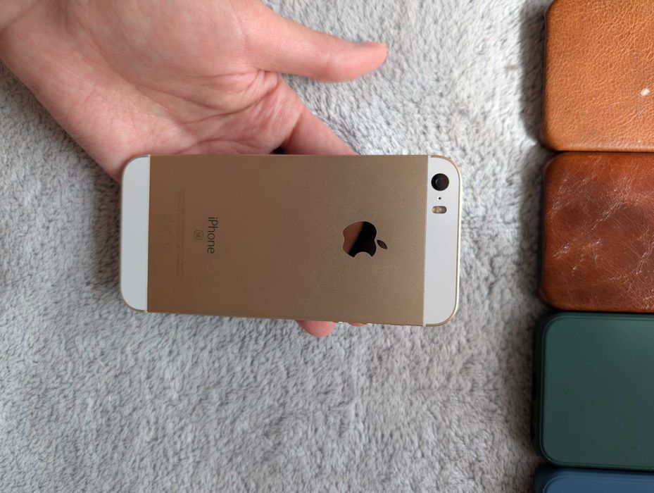 Apple iPhone SE 2016 gold 128 GB