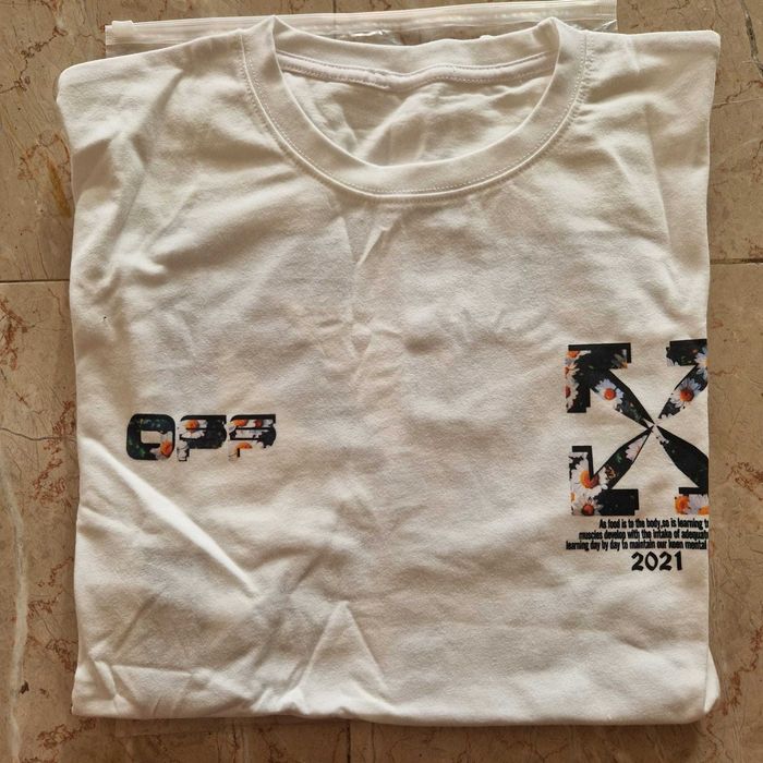 Off-white flowers T-shirt