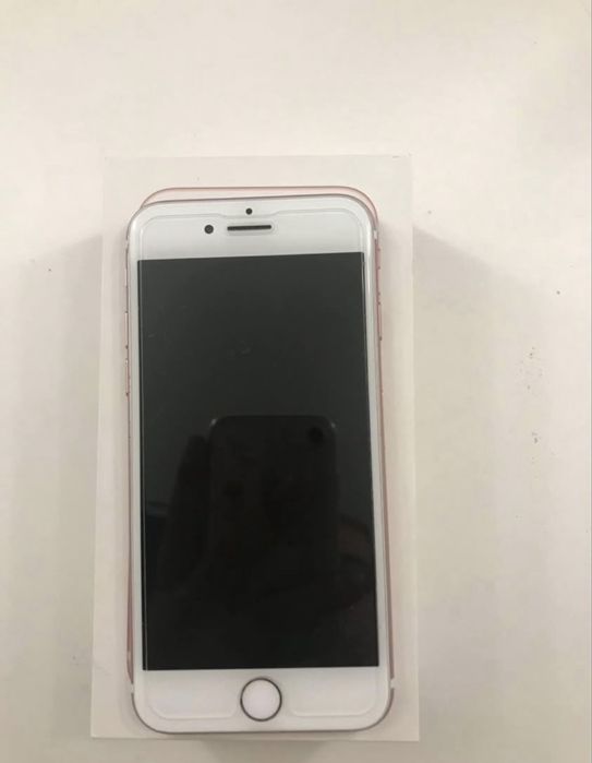 Iphone 7 rose stan idealny