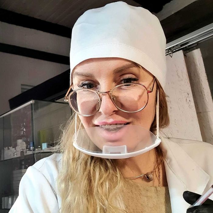 Косметолог. Контурная пластика, увеличение губ. Работаю р-н Госпрома.