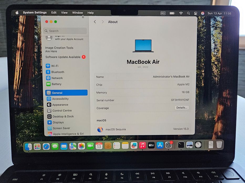 Apple  MacBook Air M2 (2022) | 16GB RAM | 256GB SSD