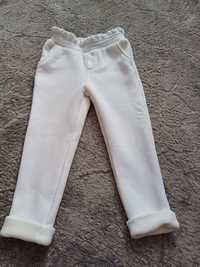 Spodnie białe 104