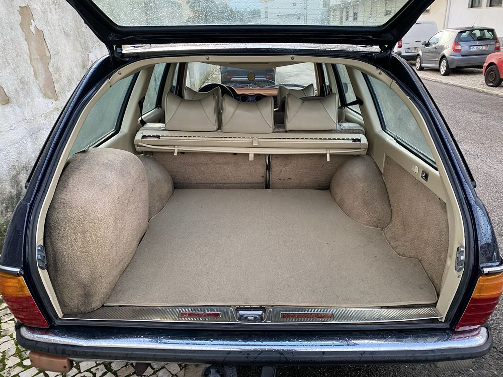 Mercedes Benz (W123) 300 Td Certificada pelo ACP