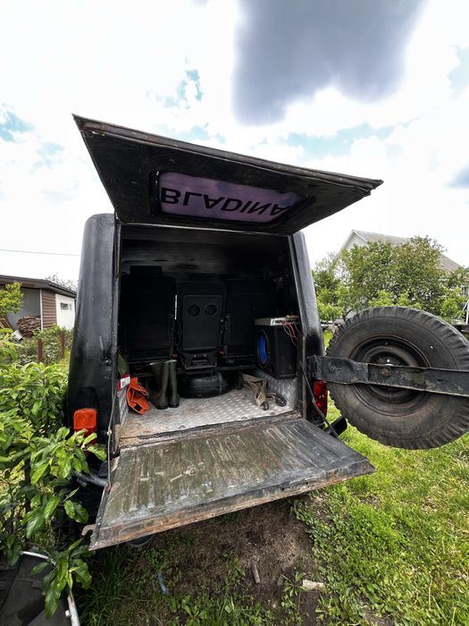 УАЗ 469 у повному бойовому