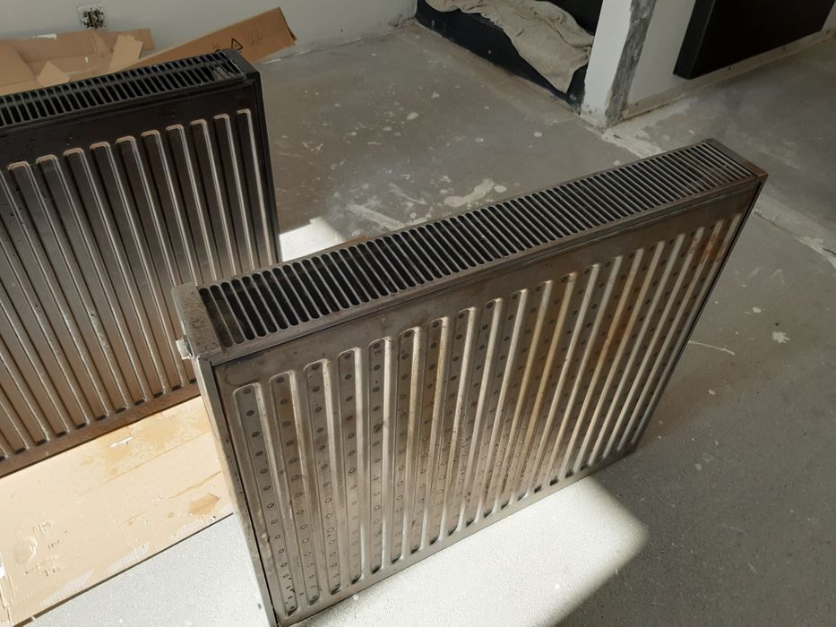 Grzejnik grzejniki 70cm 60cm 2szt