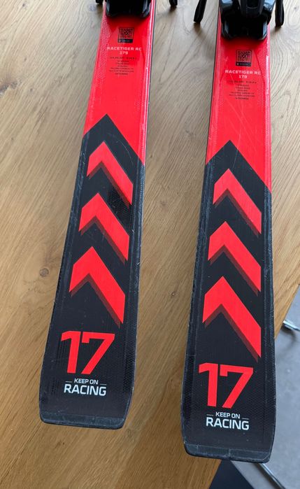 Narty VOLKL Racetiger RC 179 cm 2024