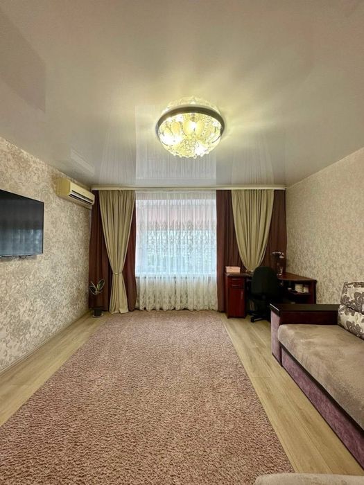 ПРОДАЖ 2-кімнатної квартири в самому центрі пр. Соборності