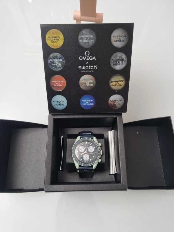 Omega x Swatch SO33G100 Ziemia - Biokeramiczny zegarek naturalny