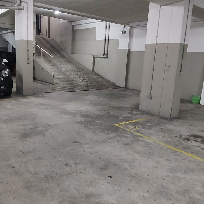 Lugar garagem Santo Ovídio