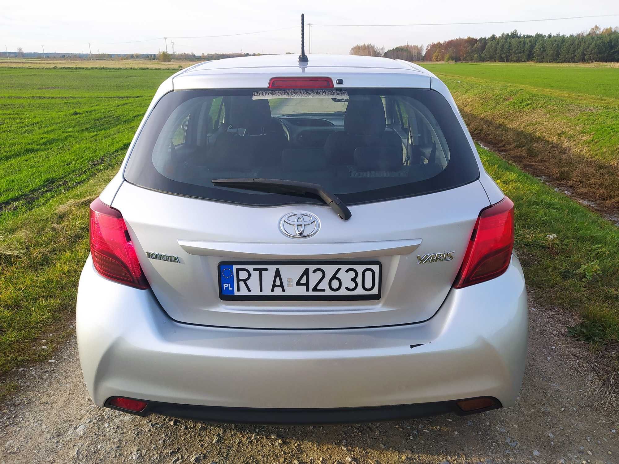 Toyota Yaris 1.0 salon Polska 2015