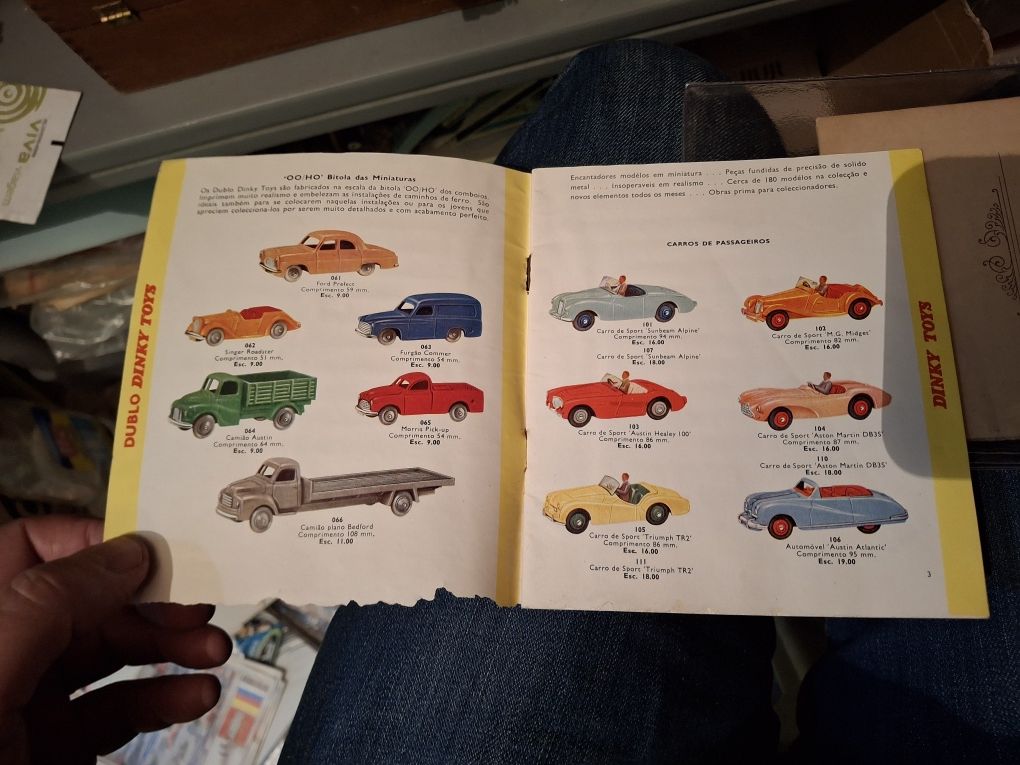 Catálogo Dinky toys português 1958
