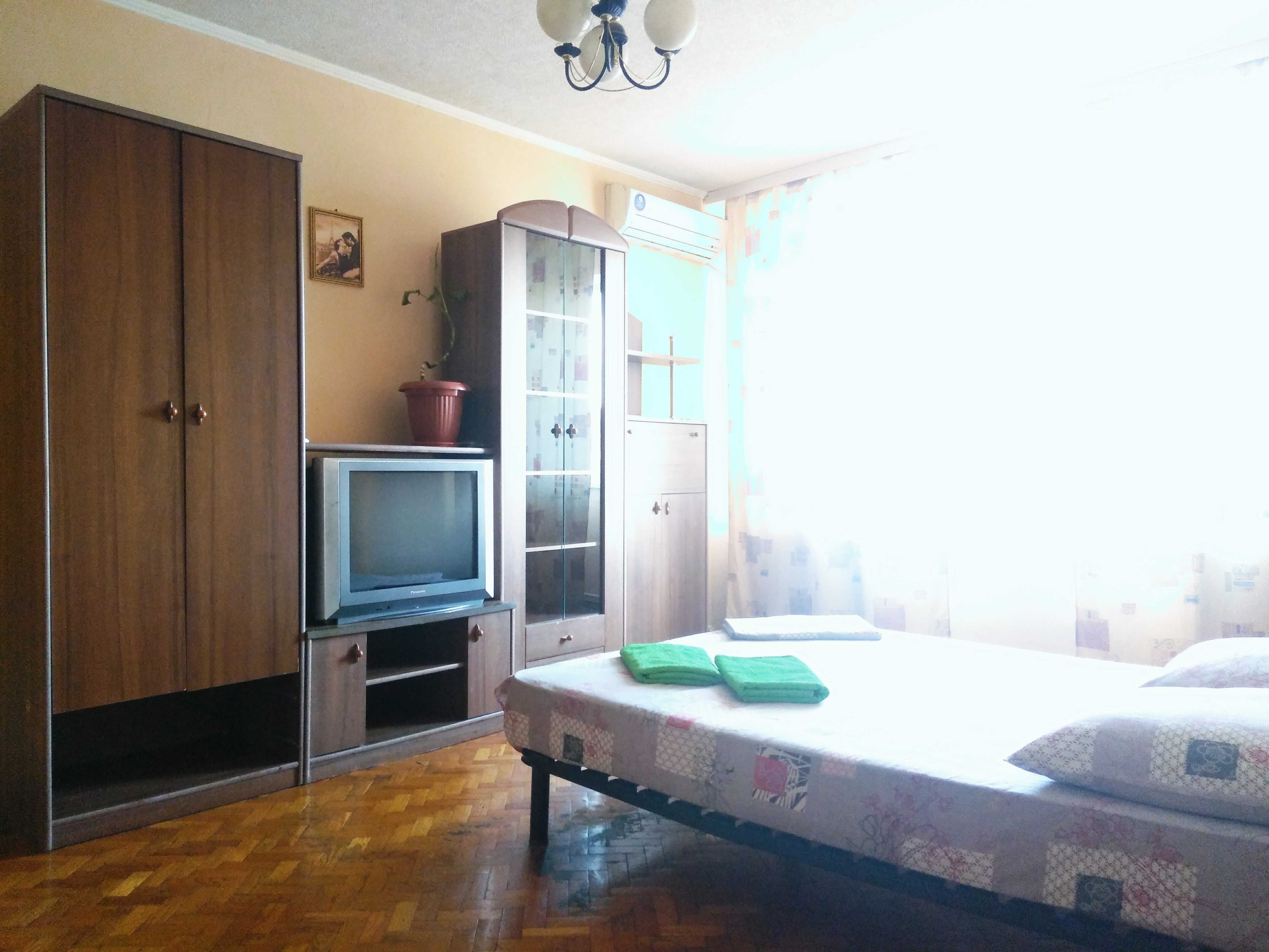 Оболонь.  метро "Мінська" 1-хв.  "DREAM TOWN" Оболонський пр-т-25.