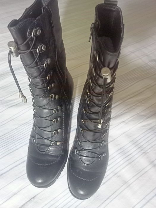 Зимові жіночі черевики