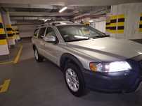 Volvo XC 70 4x4 Made in SWEDEN . Wersja na USA ze szklanym dachem. Automat