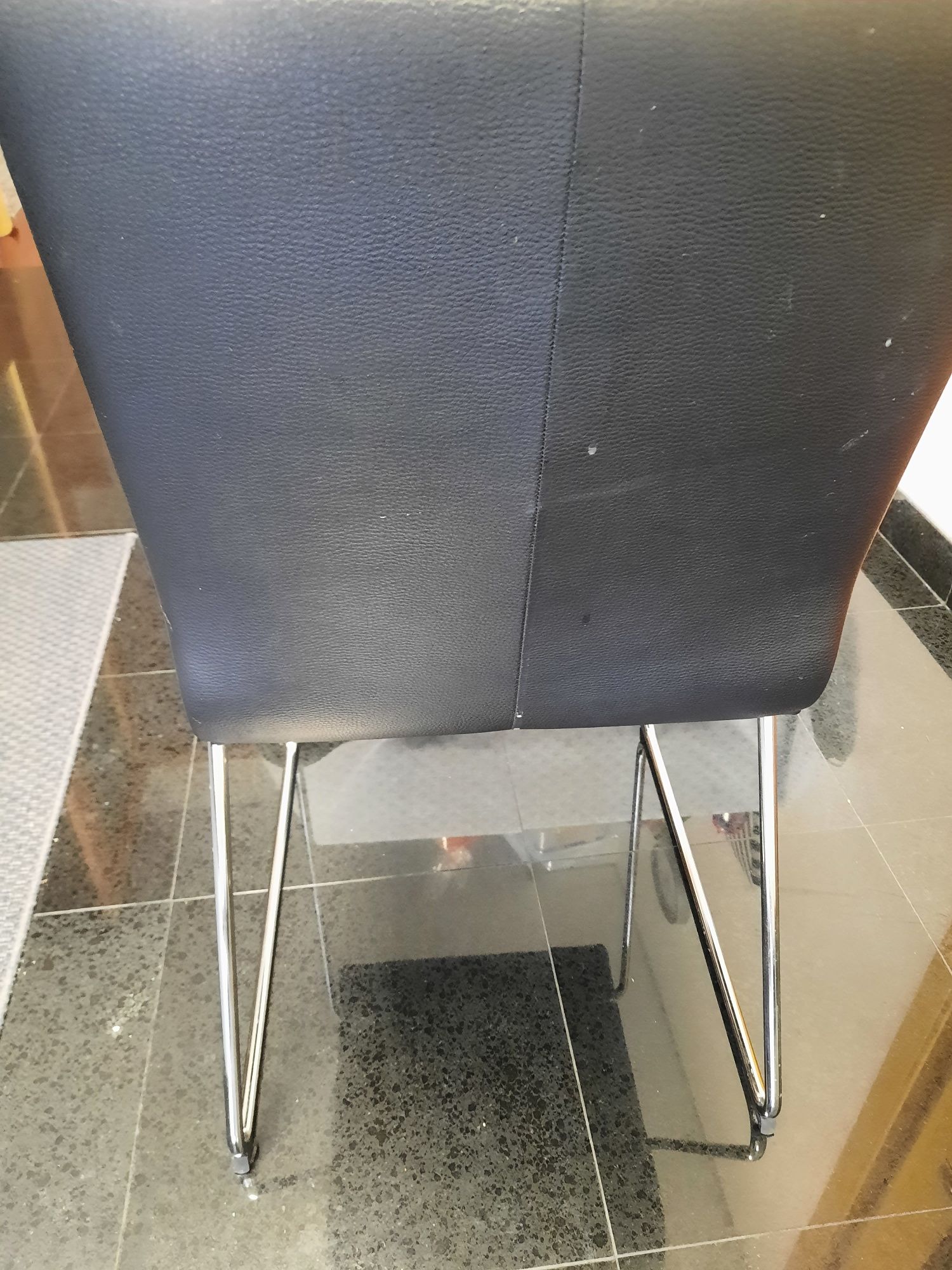 2 Cadeiras VOLFGANG pretas - IKEA