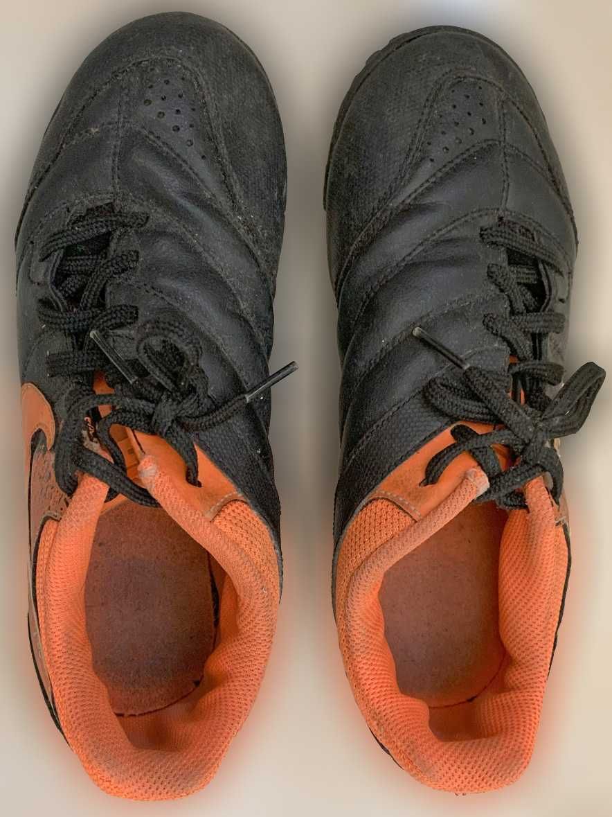 Chuteiras de Futebol Nike Unissexo, Preto e Laranja