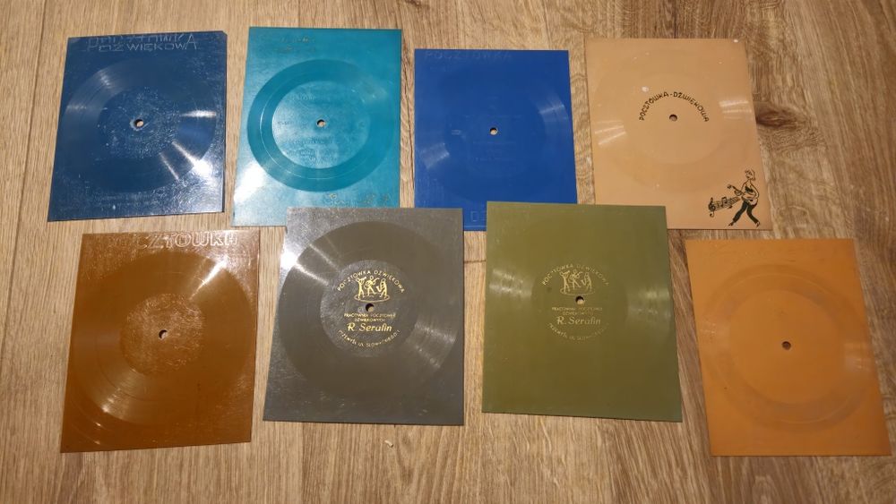 Zestaw sześciu oryginalnych polskich pocztówek dźwiękowych z lat 60. X