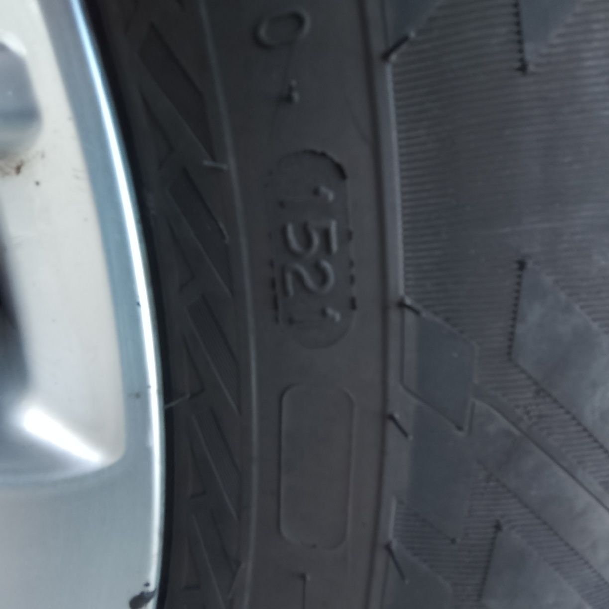 Felgi 17" z oponami Chrysler Town&Country 3.6
