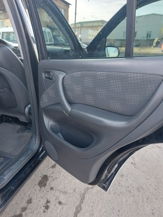 Mercedes ML163 ML270