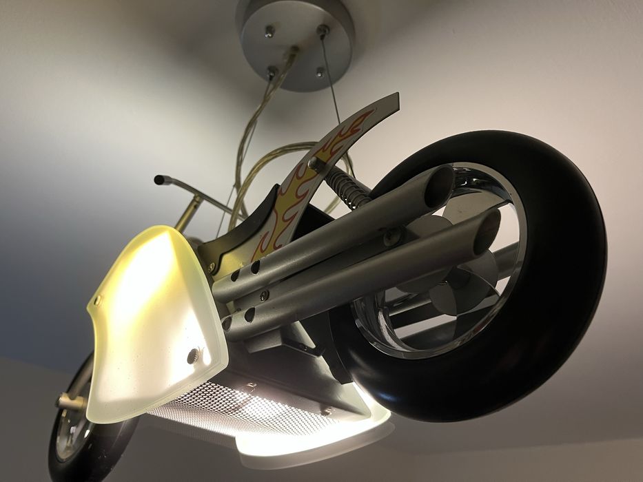 Żyrandol lampa motocykl