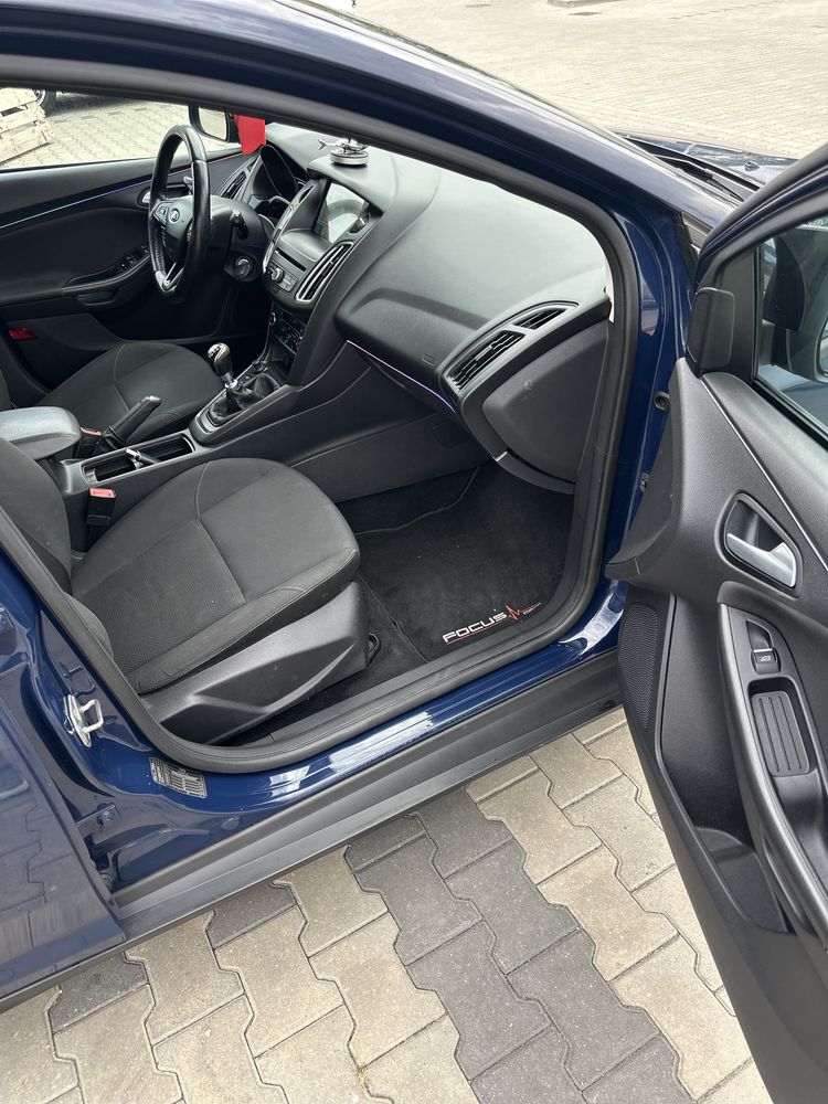 Ford Focus 1.0 benzyna manual 2018r