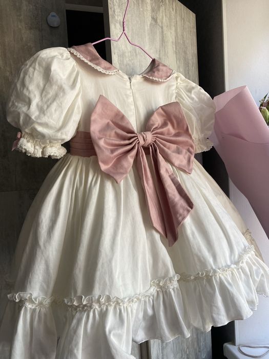 Святкова сукня на 3 рочки