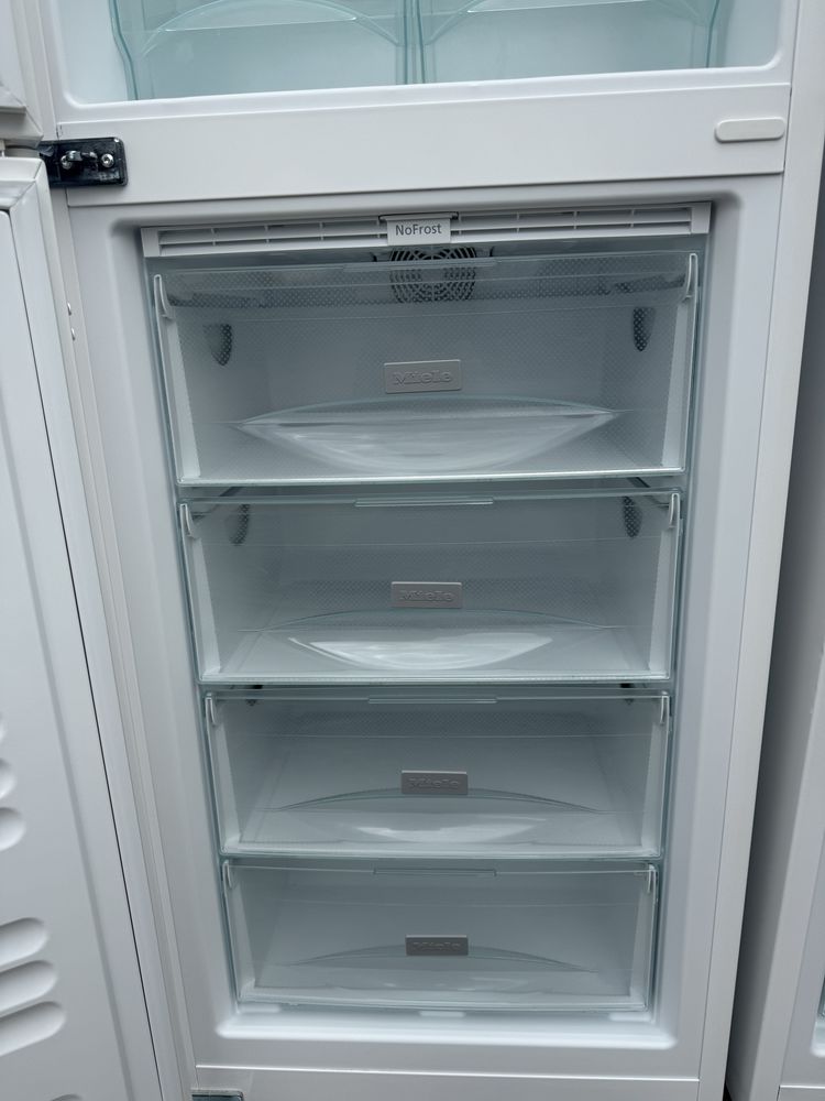 Комбінований холодильник Miele KNF 12954, 2м.