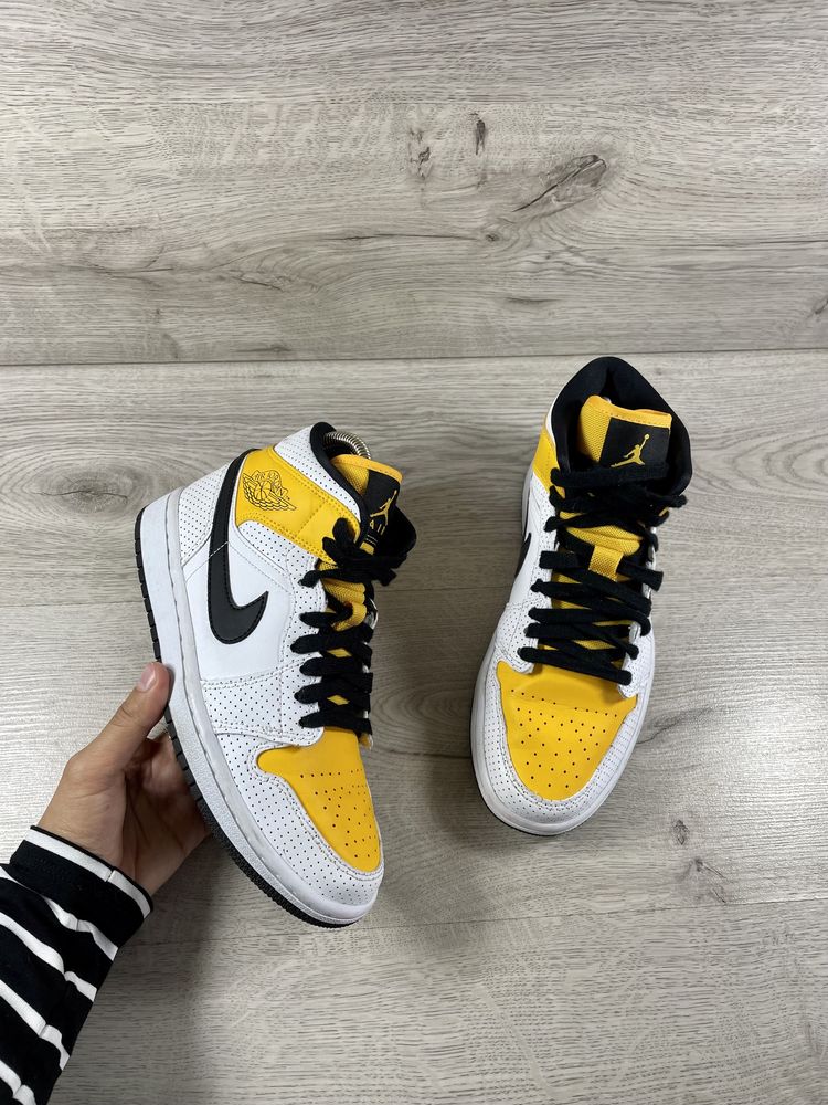 Jordan 1 жіночі кросівки