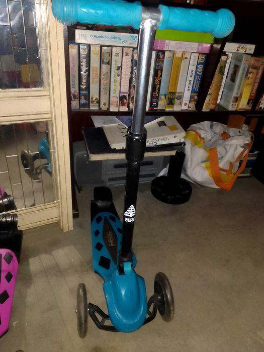 Vendo trotinete infantil 3 rodas berg