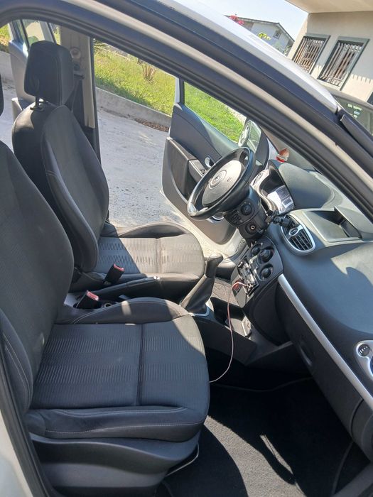 Renault clio 2010