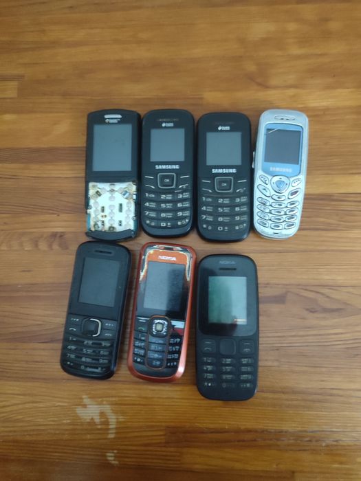 Бу.кнопочные телефоны Нокиа,Самсунг..