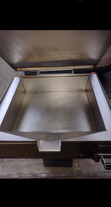 Patelnia uchylna elektryczna