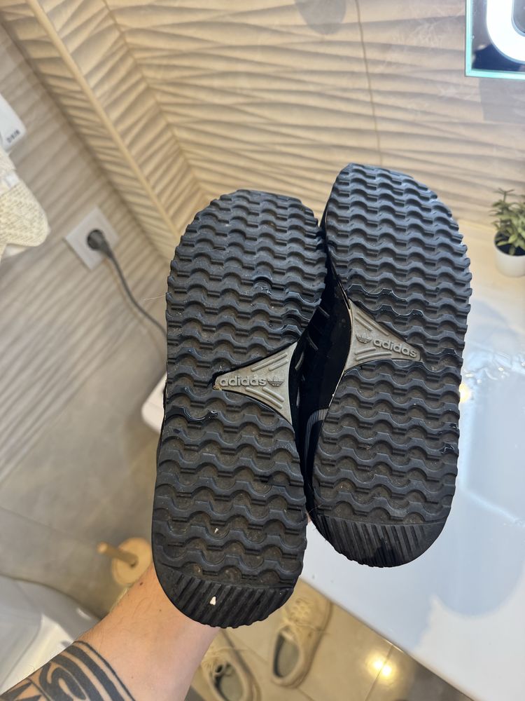 Tenis Adidas n42